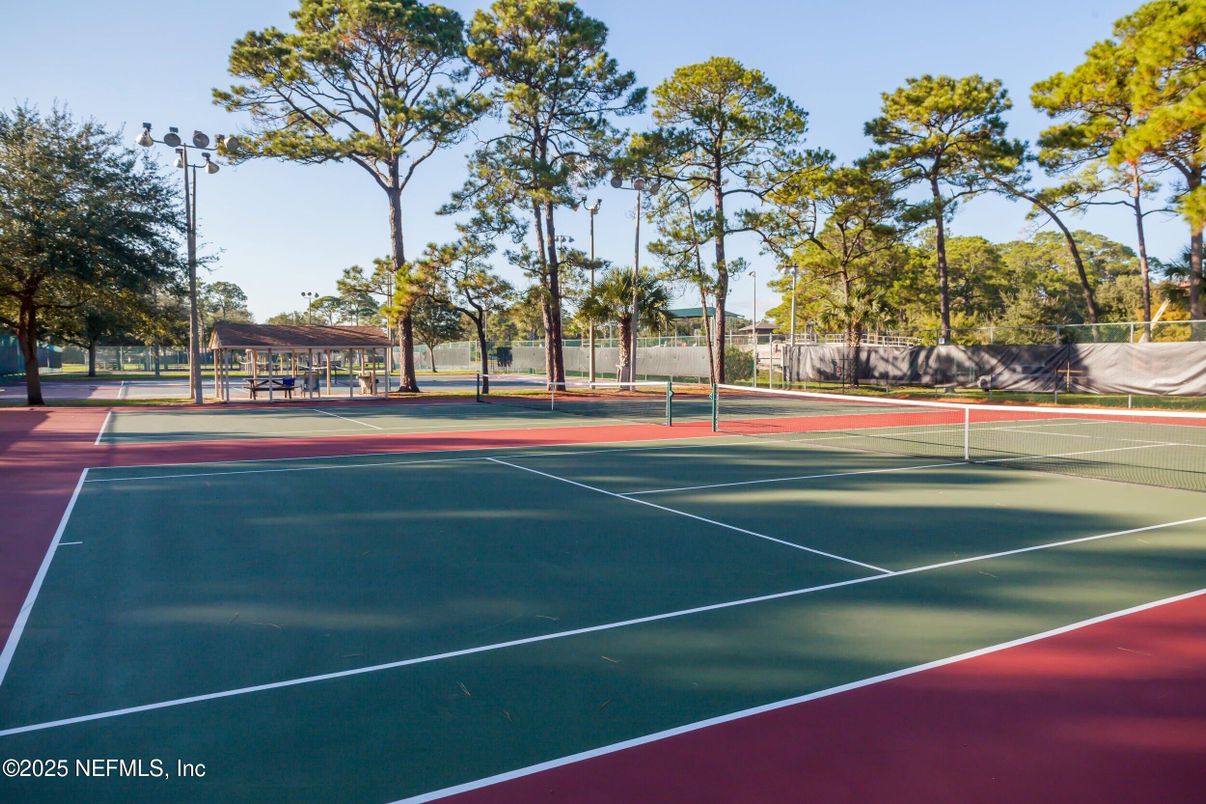 Exterior, Tennis Courts