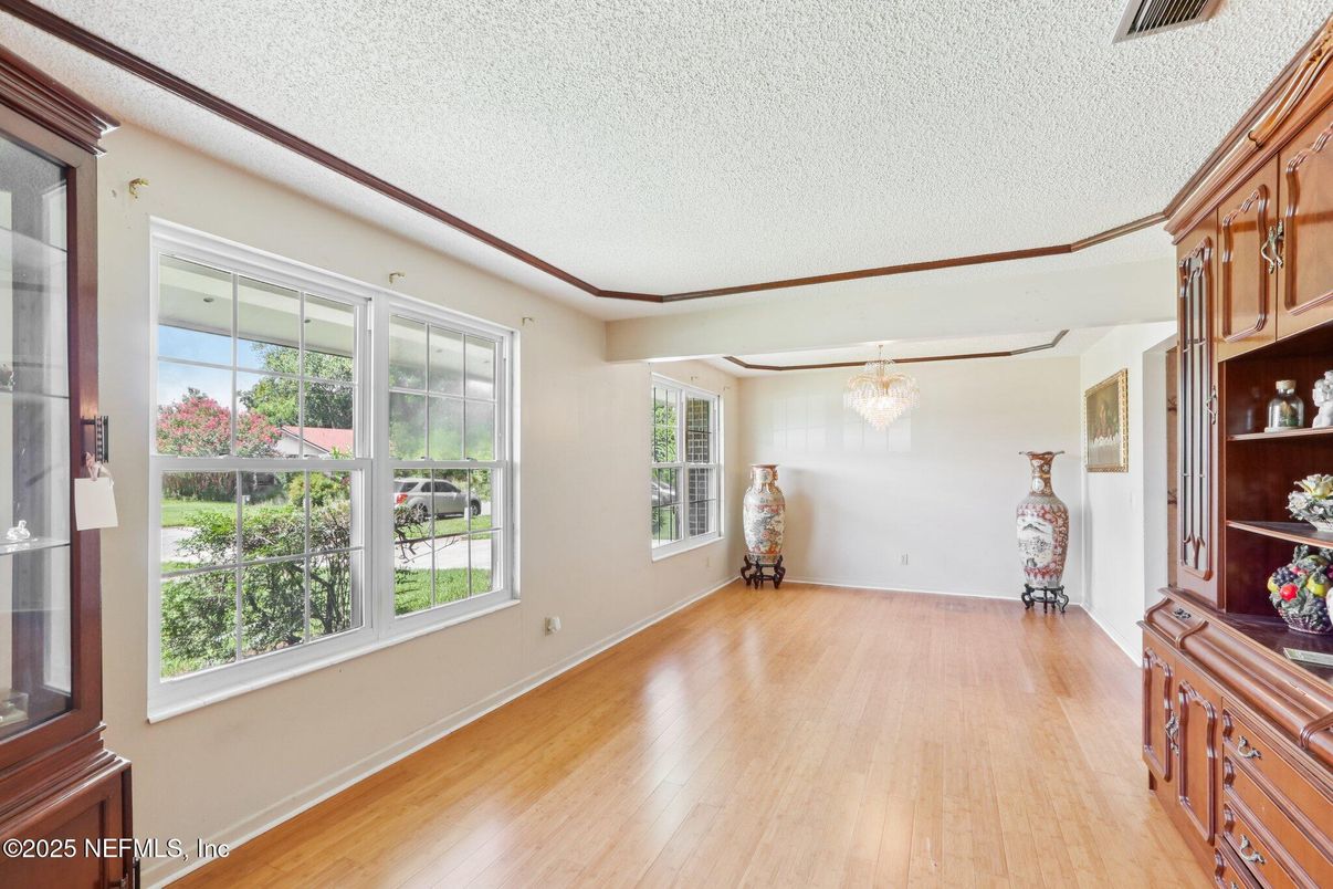 Chandelier, Empty room, Interior, Wood Texture Flooring
