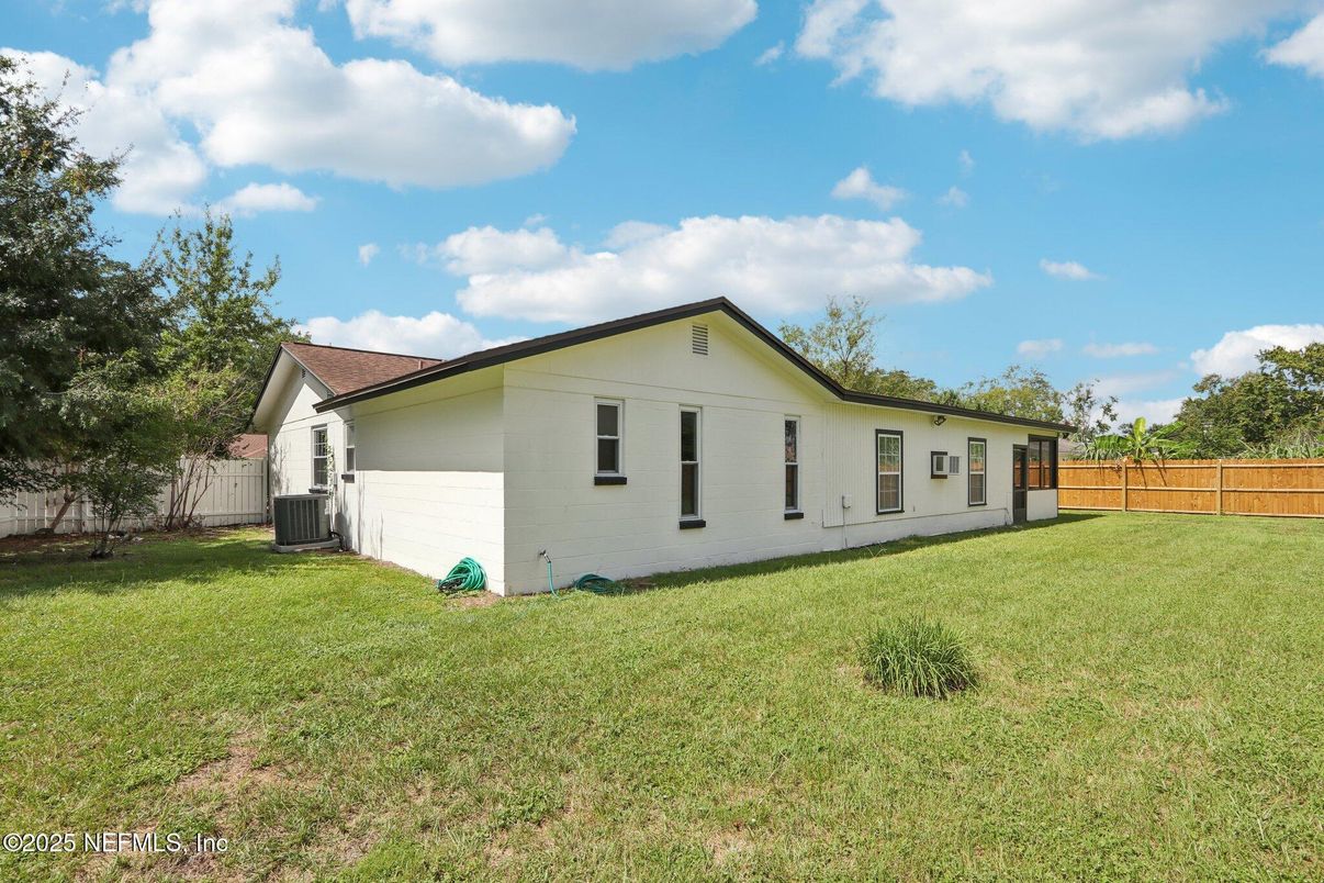 Backyard, Exterior