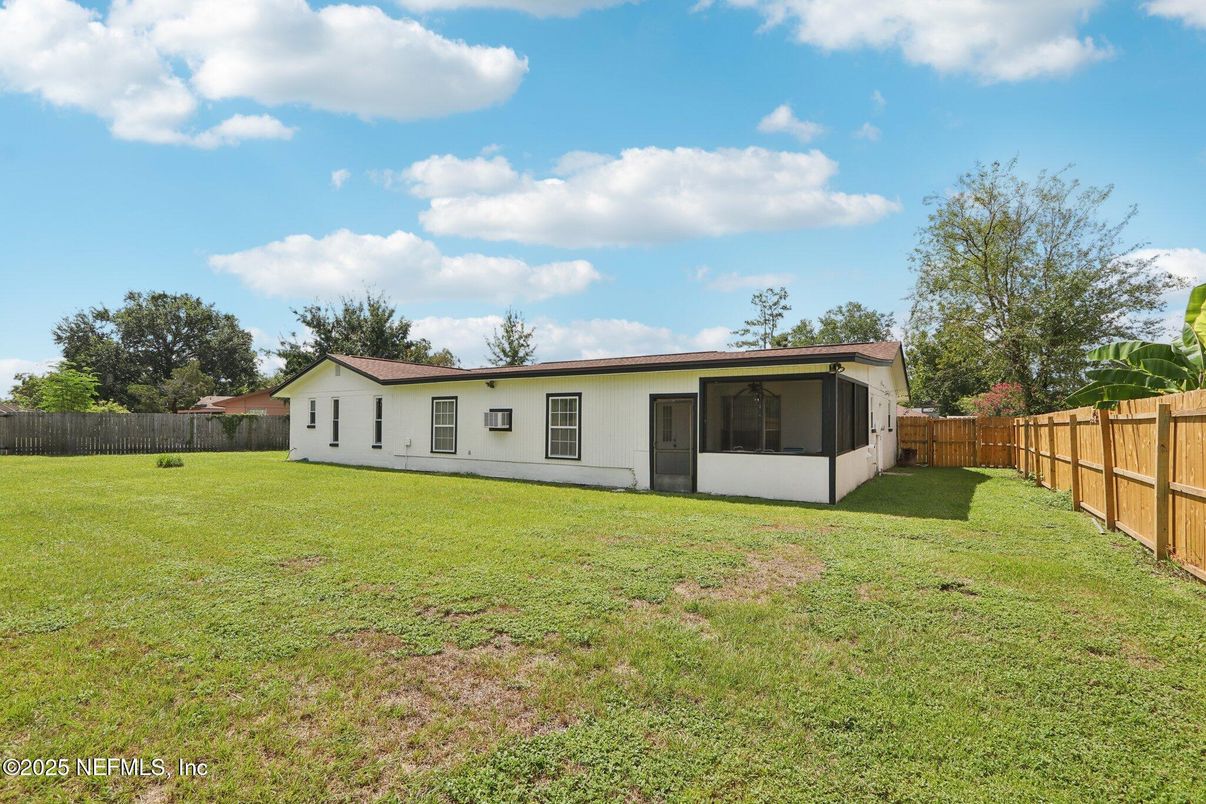 Backyard, Exterior
