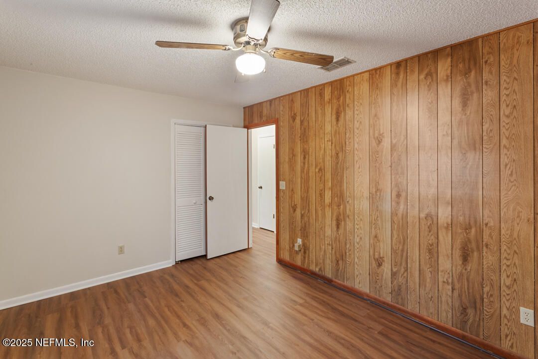 Empty room, Interior, Wood Texture Flooring, Wooden Walls