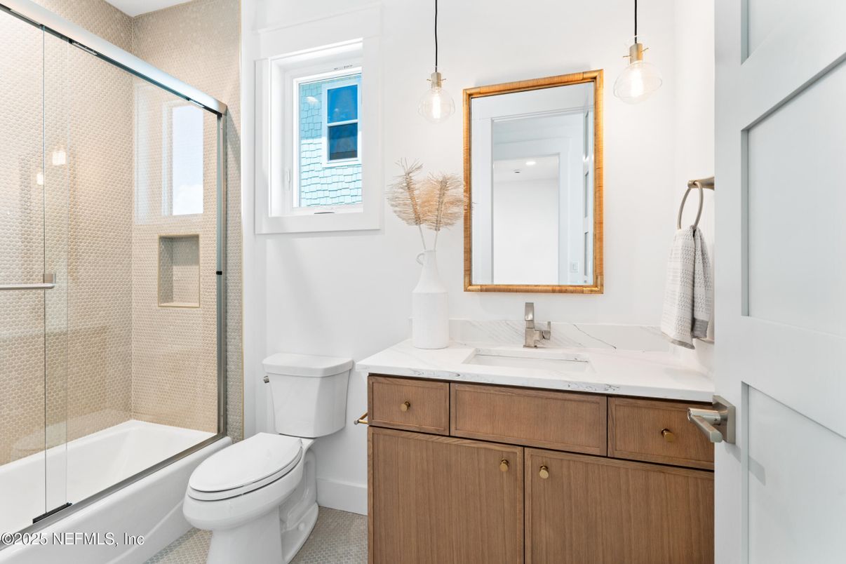 Bathroom, Glass Shower, Interior, Pendant Lights