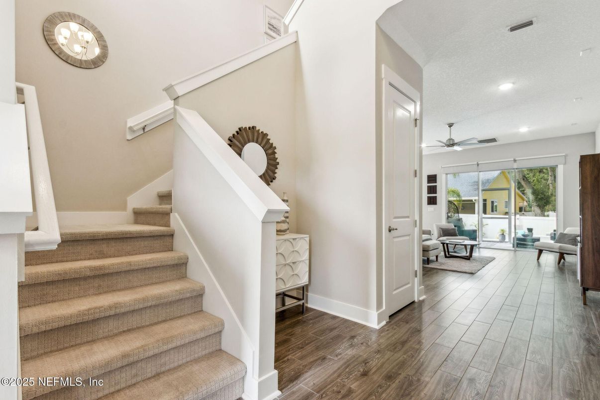 Interior, Recessed Lighting, Wood Texture Flooring