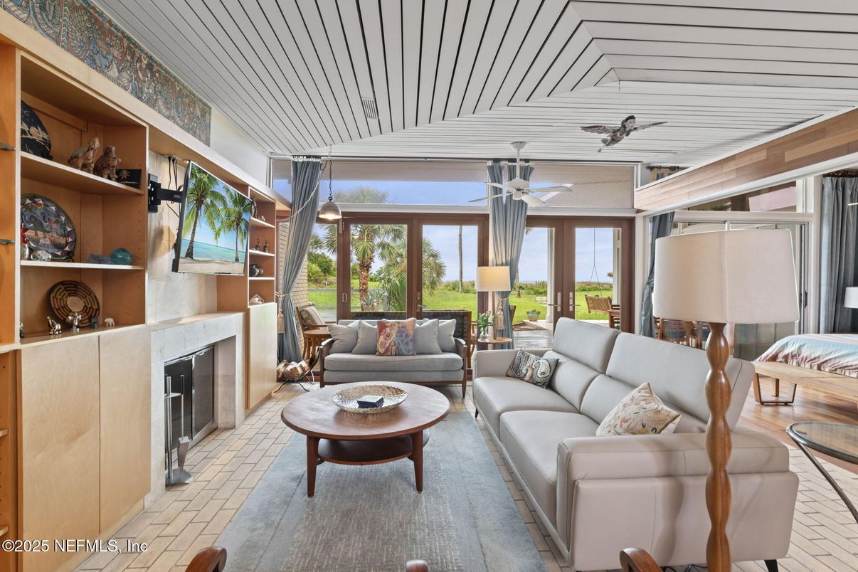 Fireplace, Interior, Living room, Pendant Lights