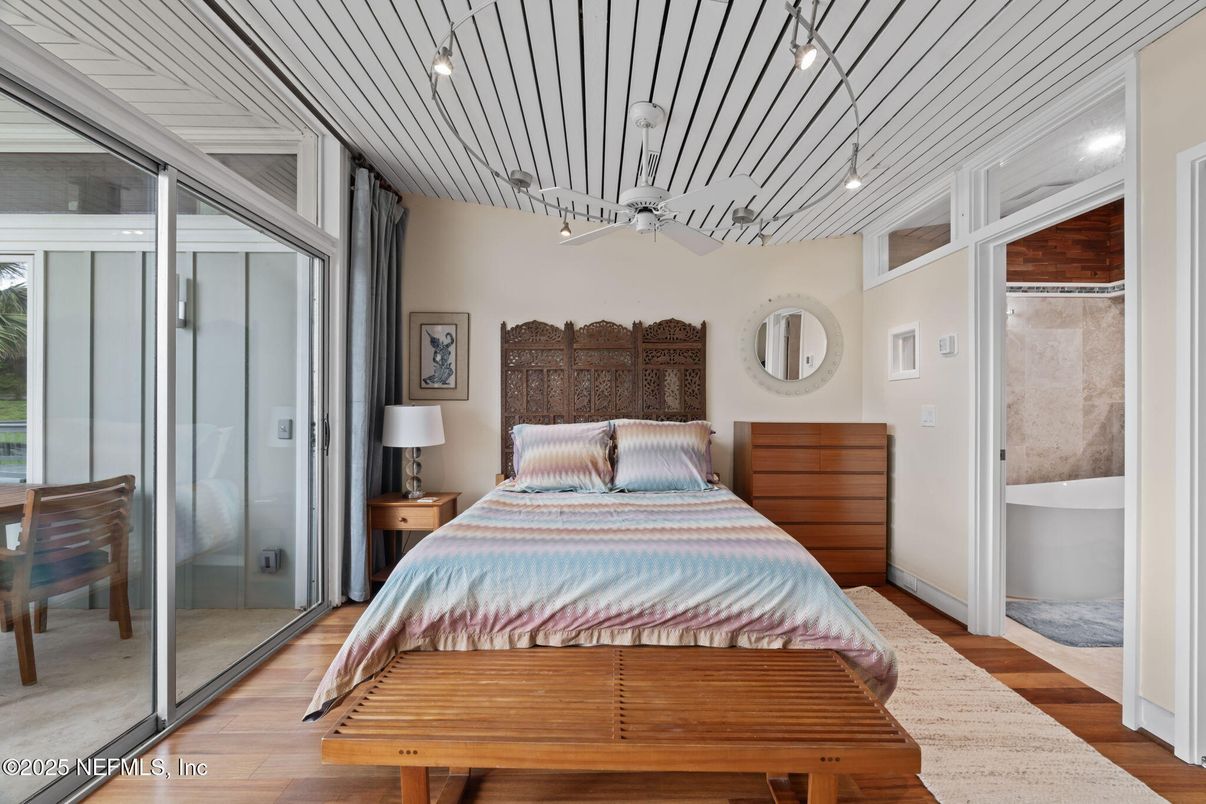 Bedroom, Interior, Pendant Lights, Wood Texture Flooring