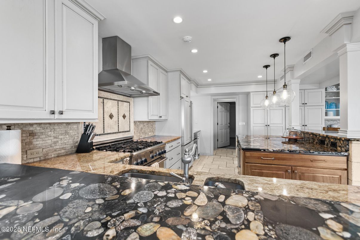 Interior, Kitchen, Pendant Lights, Recessed Lighting