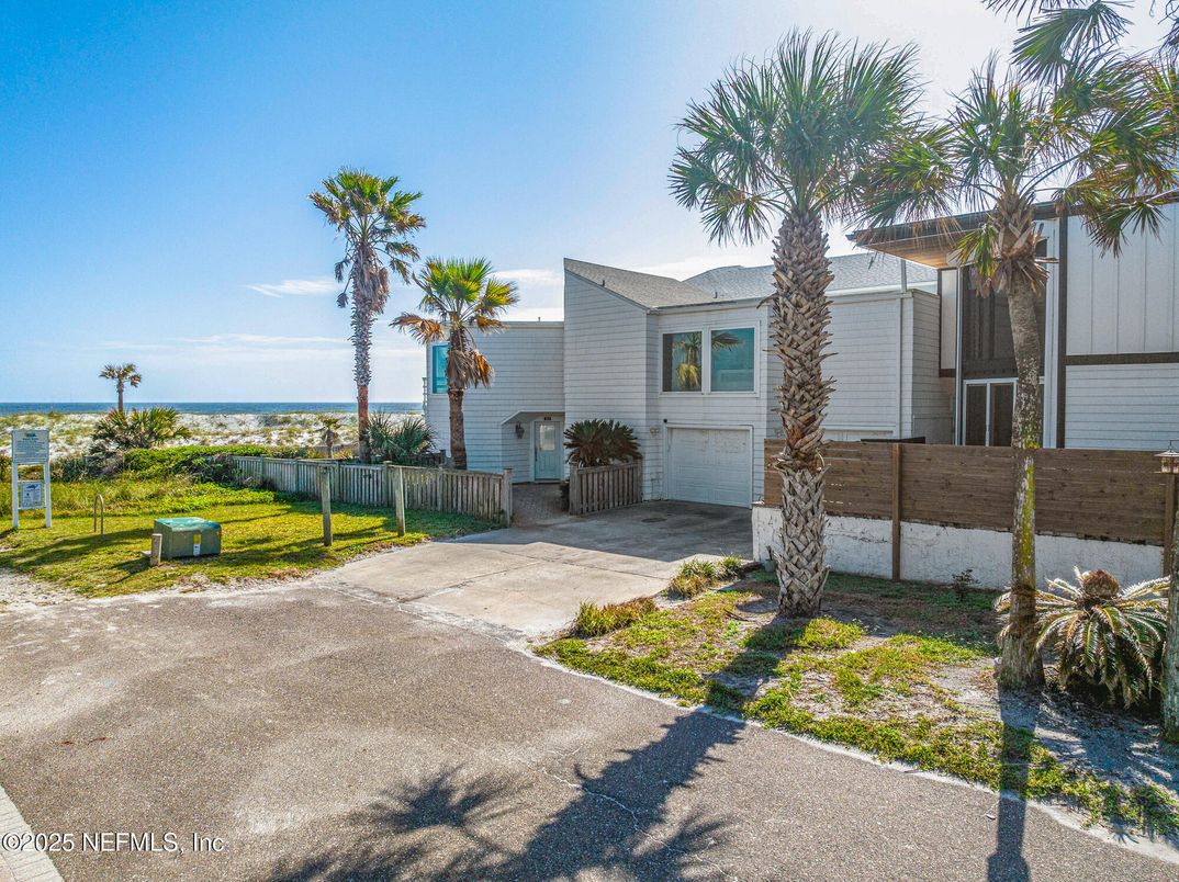 Backyard, Exterior, Water