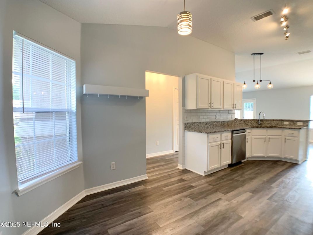 Interior, Kitchen, Pendant Lights, Wood Texture Flooring