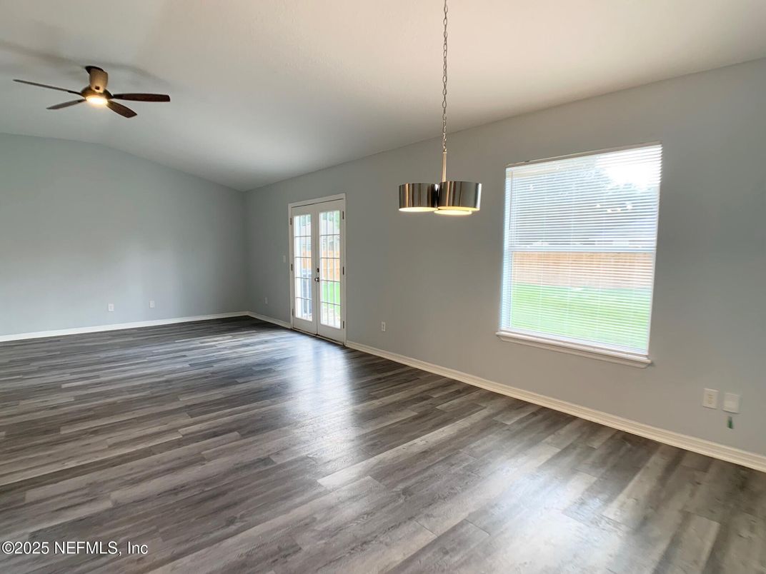 Empty room, Interior, Pendant Lights, Wood Texture Flooring