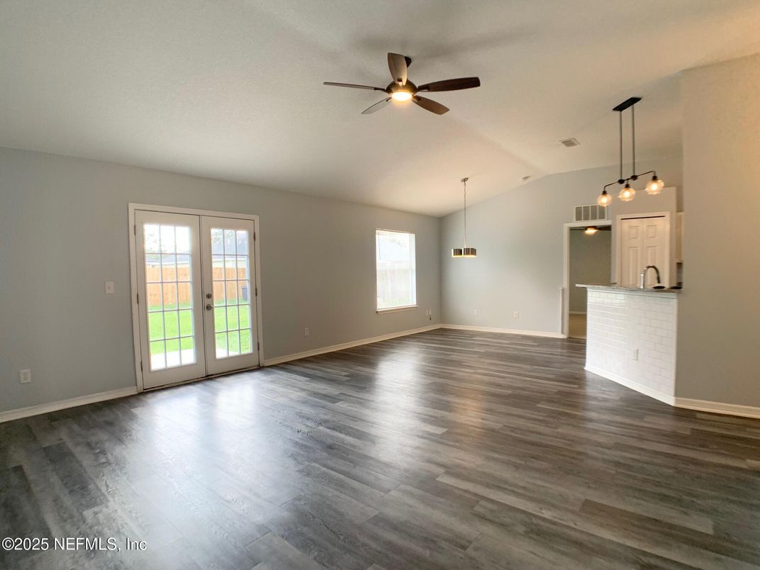 Empty room, Interior, Pendant Lights, Wood Texture Flooring