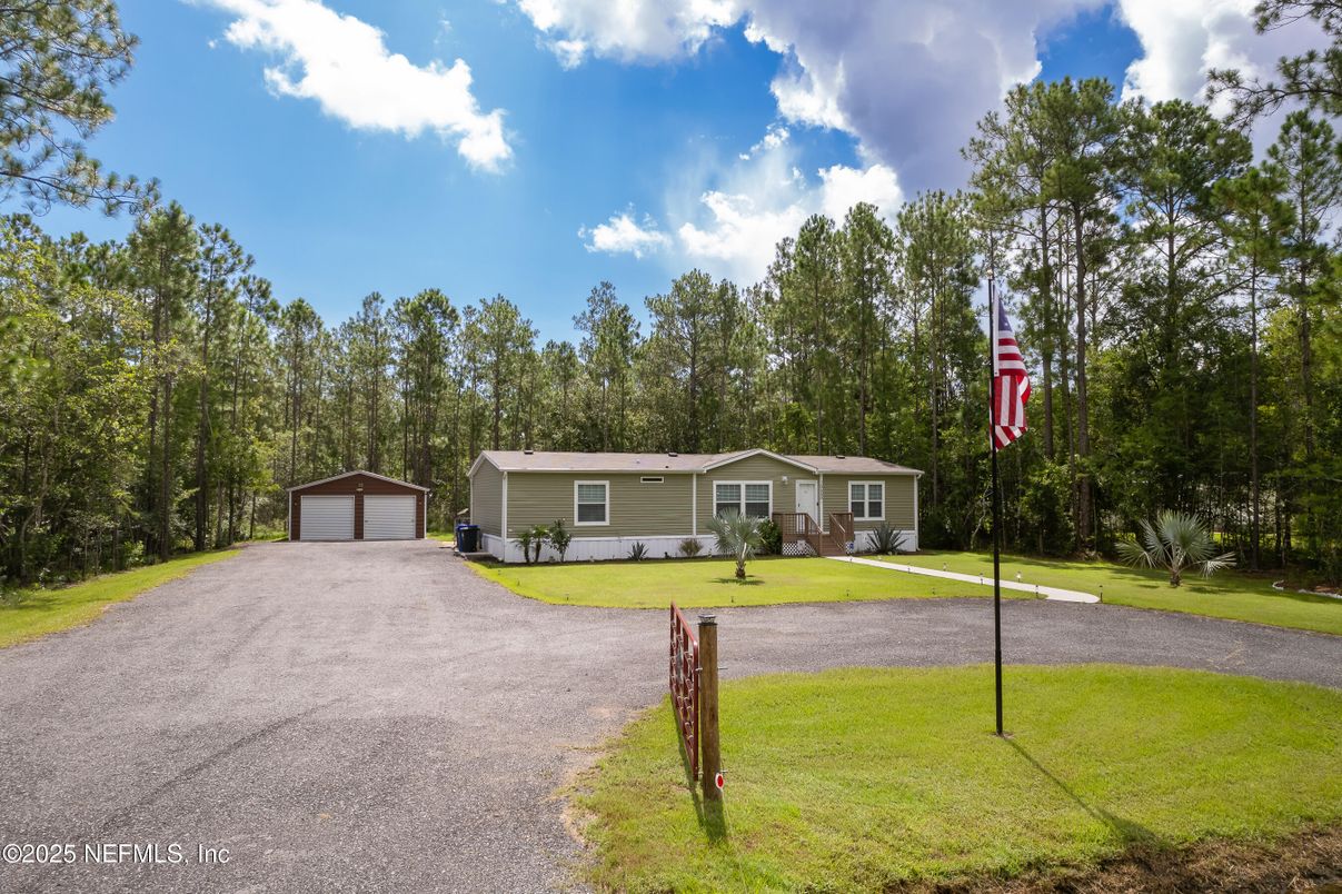 Backyard, Detached Garage, Exterior