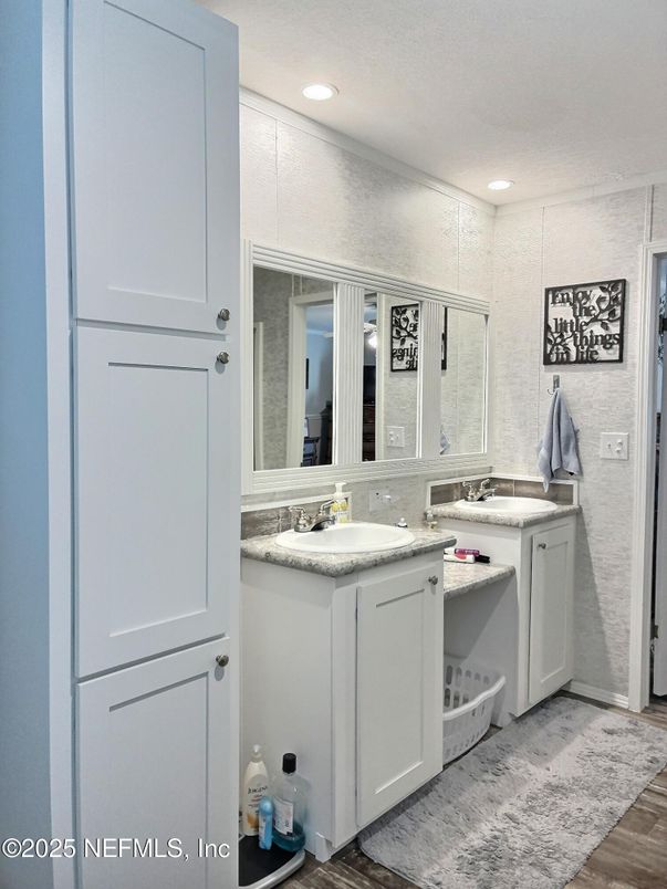Bathroom, Interior, Recessed Lighting, Wood Texture Flooring