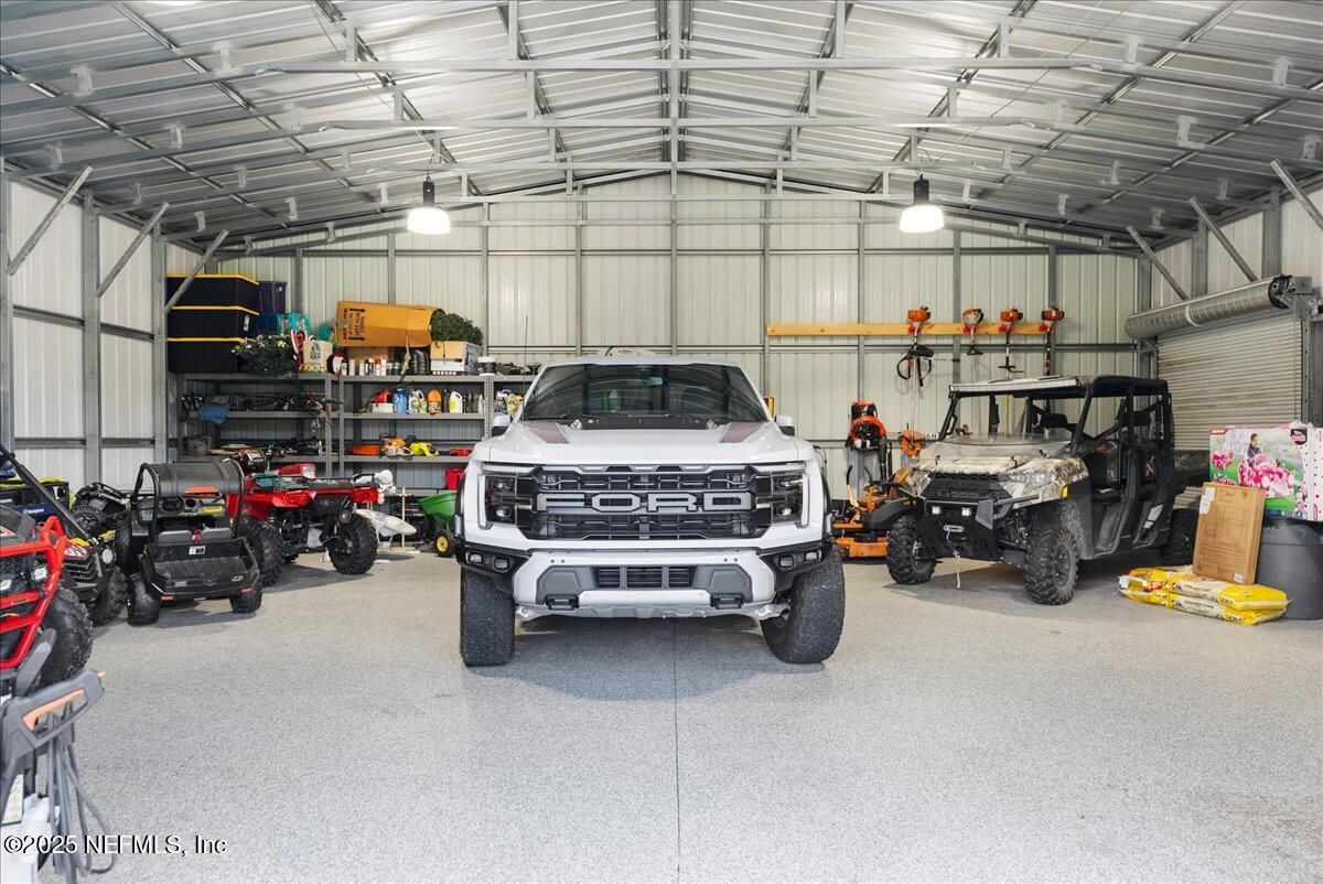 Garage, Interior