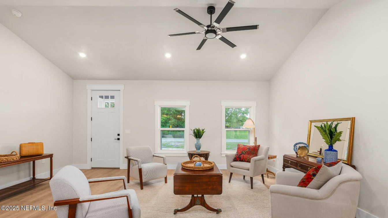 Interior, Living room, Recessed Lighting, Wood Texture Flooring