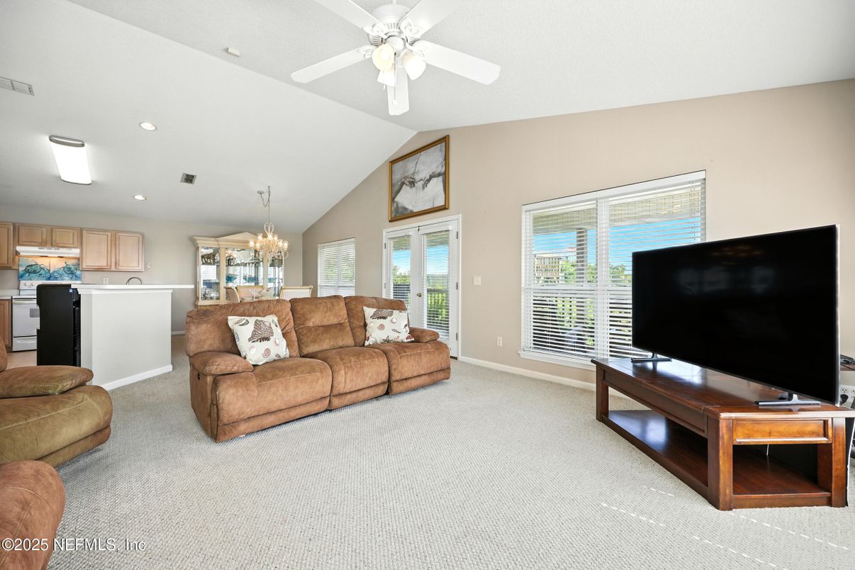Chandelier, Dining room, Interior, Kitchen, Living room, Recessed Lighting
