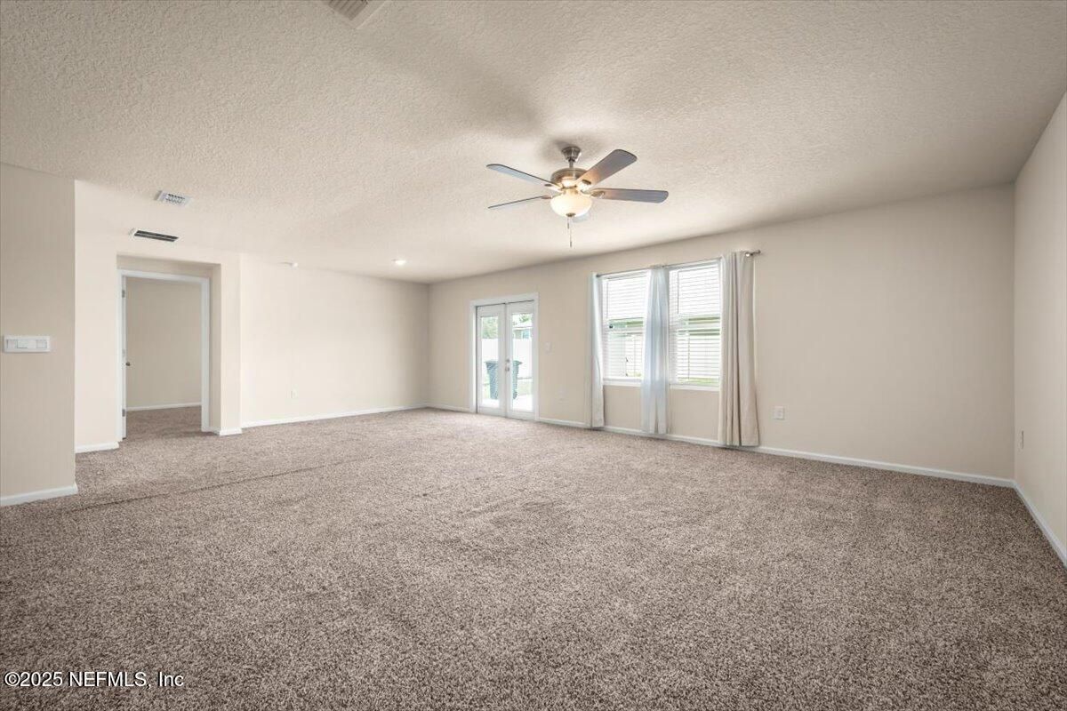 Empty room, Interior, Recessed Lighting
