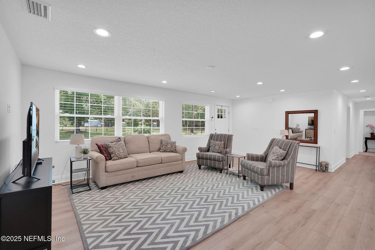 Interior, Living room, Recessed Lighting, Wood Texture Flooring