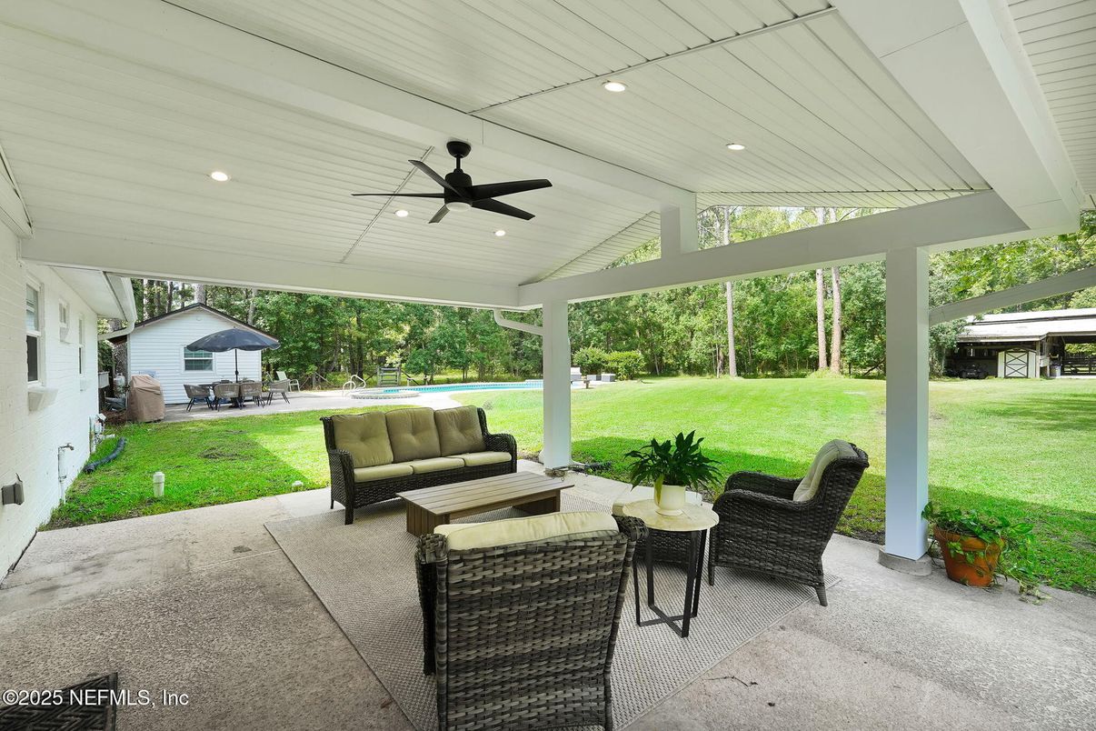 Backyard, Exterior