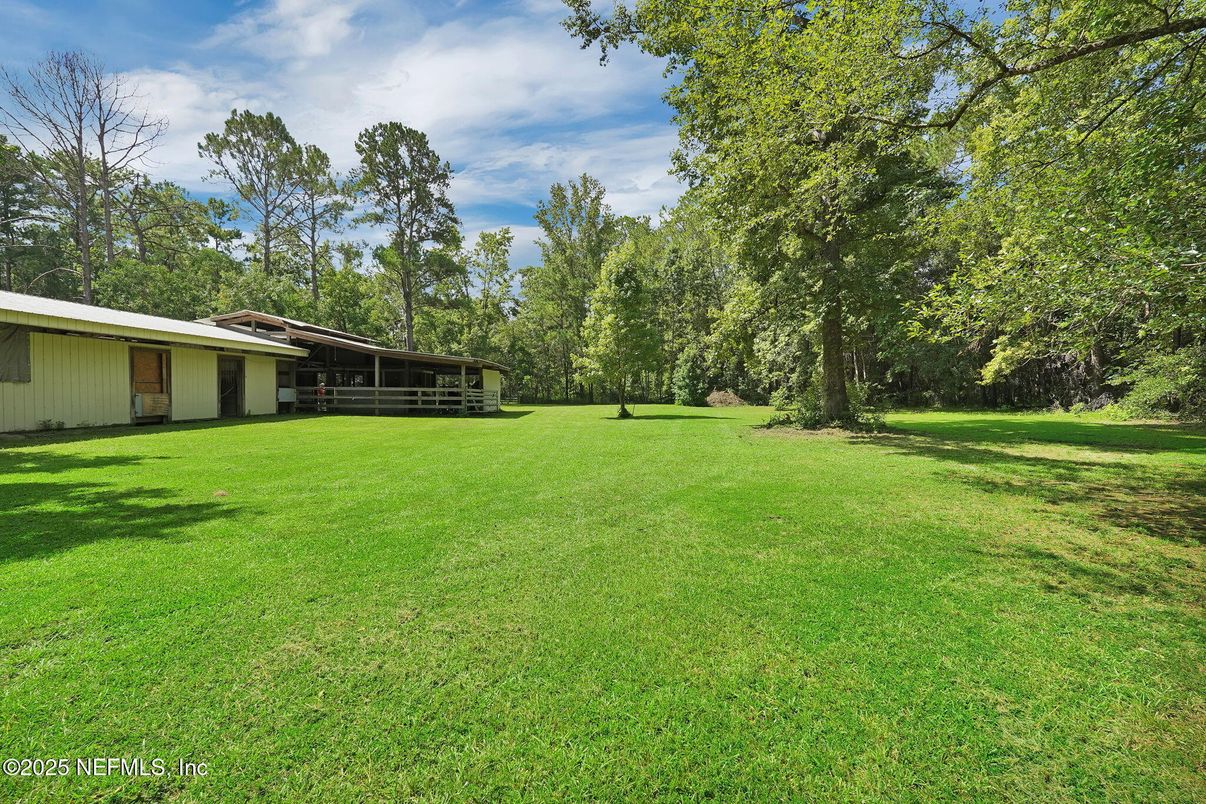 Backyard, Exterior