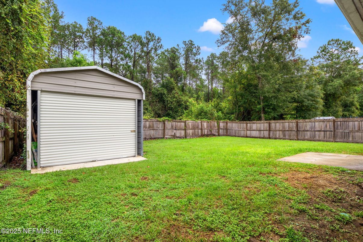 Backyard, Exterior