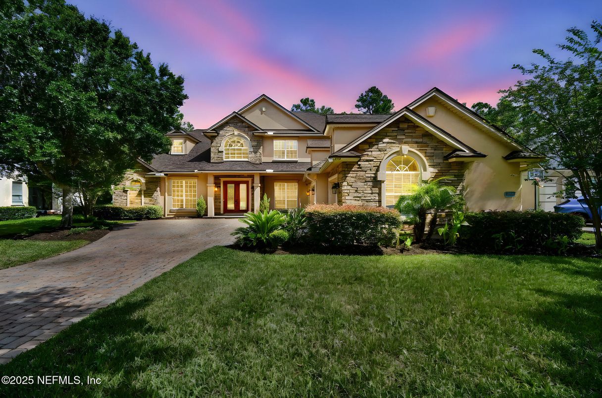 Backyard, Exterior, Facade, Farmhouse
