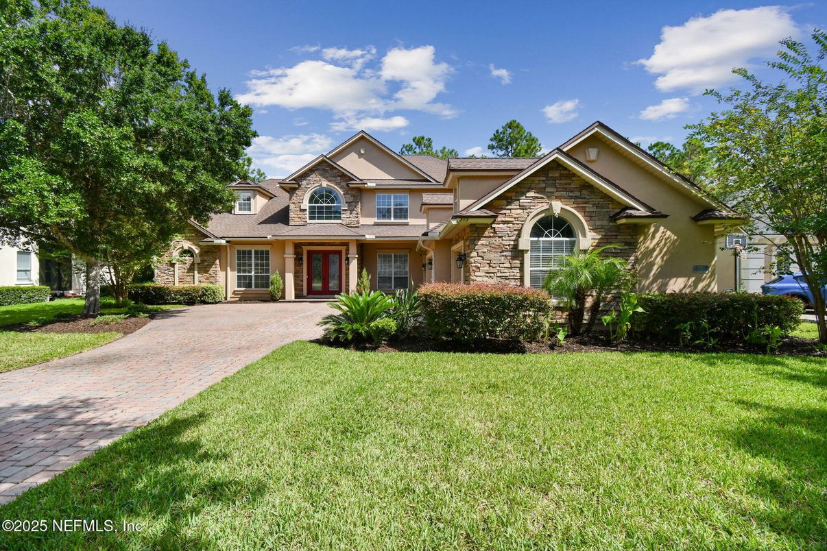 Backyard, Exterior, Facade, Farmhouse