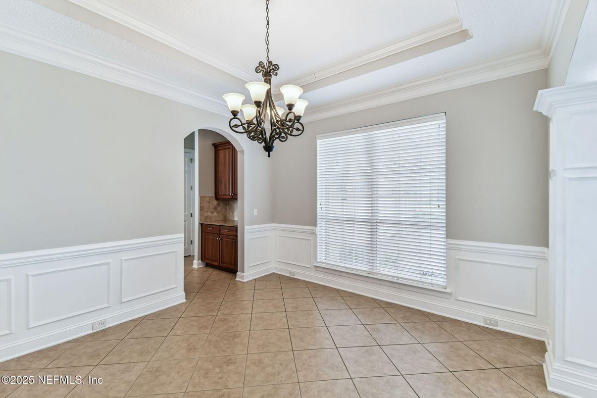 Chandelier, Empty room, Interior