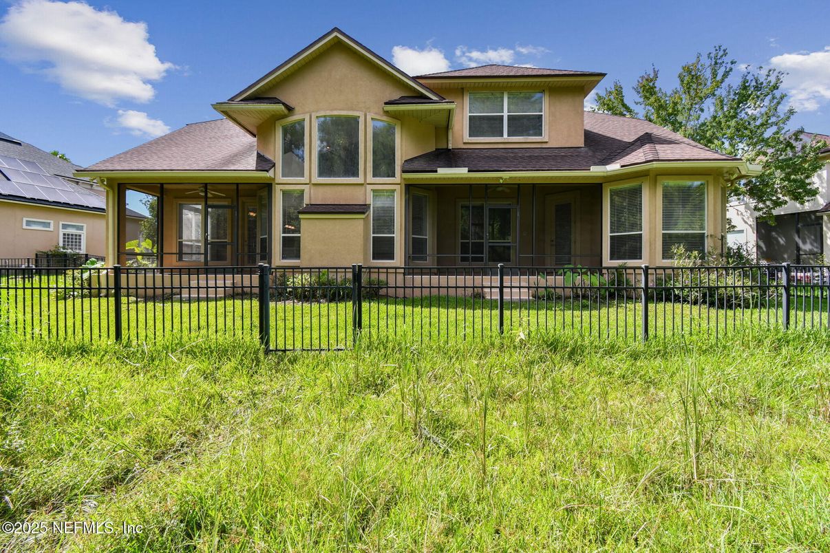 Backyard, Exterior, Facade, Farmhouse