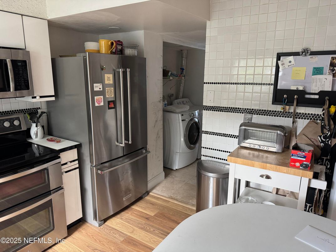 Interior, Kitchen, Stainless Steel Appliances, Washer, Wood Texture Flooring