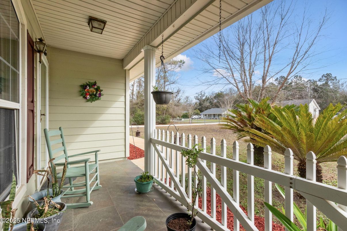 Backyard, Exterior