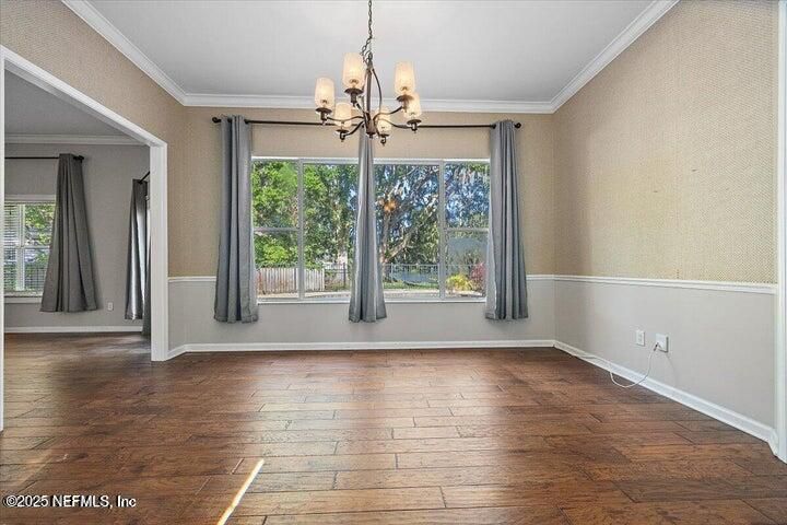 Chandelier, Empty room, Interior, Wood Texture Flooring