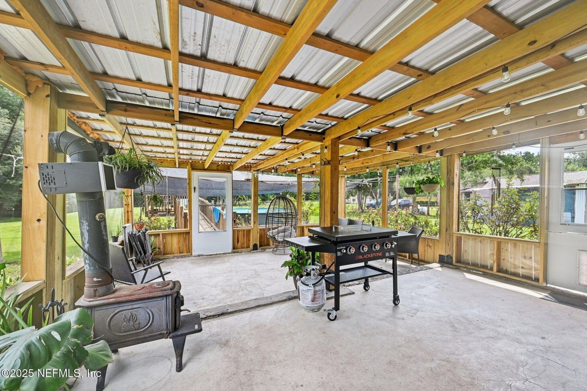Interior, Sun Room, Wooden Beams