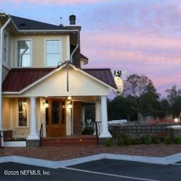 Exterior, Facade, American Craftsman