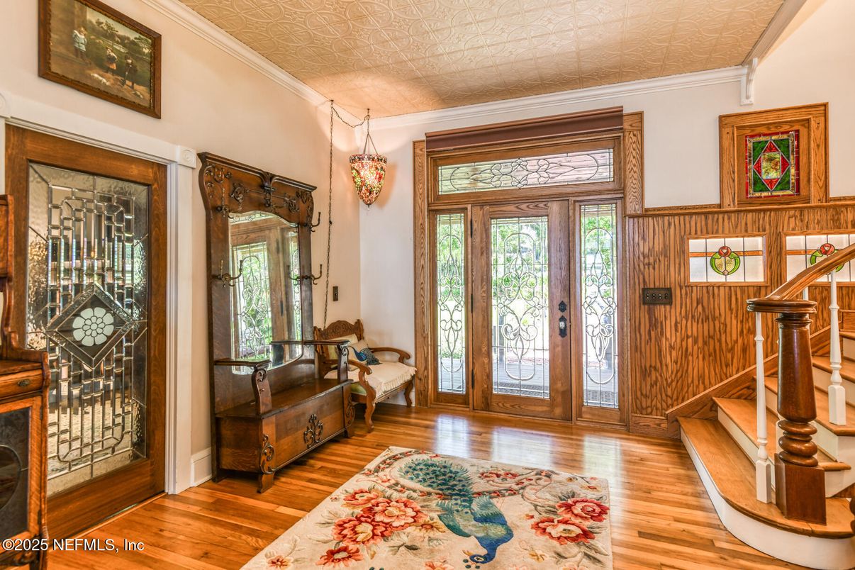 Chandelier, Interior, Wood Texture Flooring