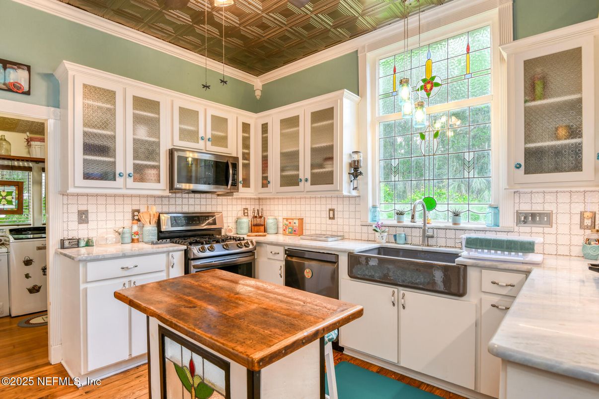 Interior, Kitchen, Pendant Lights, Stainless Steel Appliances, Wood Texture Flooring