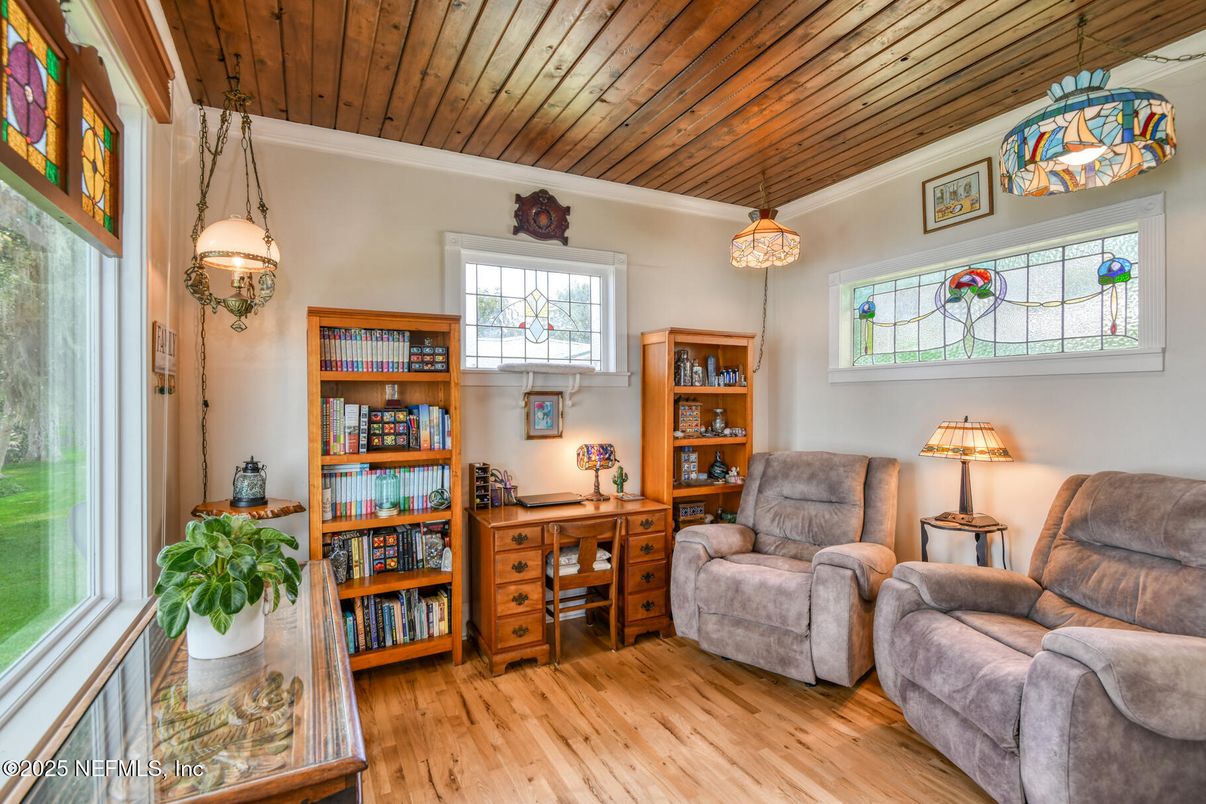 Interior, Pendant Lights, Wooden Ceilings, Wood Texture Flooring