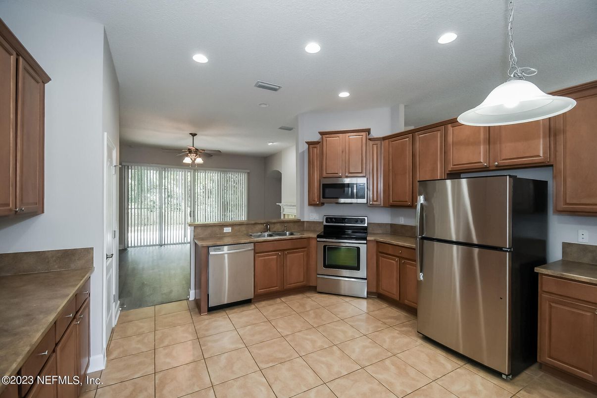 Interior, Kitchen, Pendant Lights, Recessed Lighting, Stainless Steel Appliances