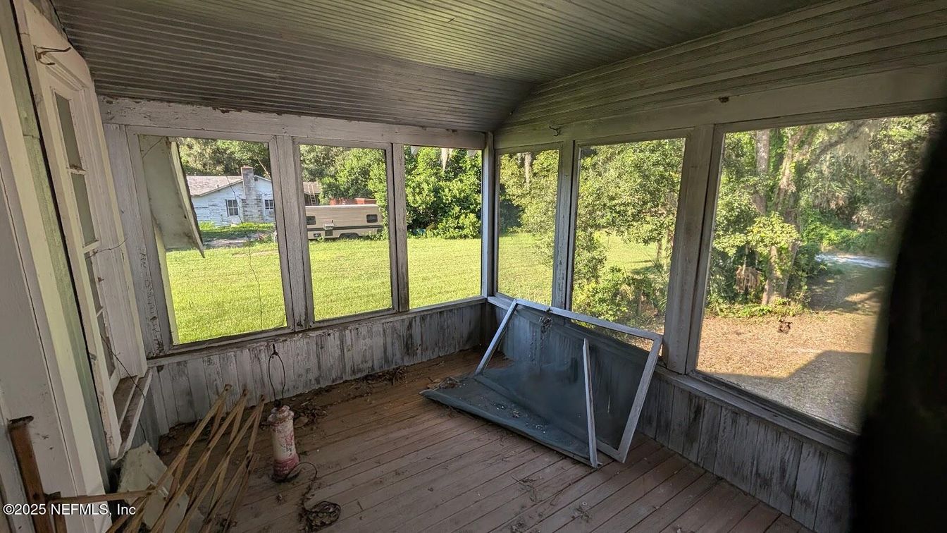 Interior, Sun Room, Wood Texture Flooring