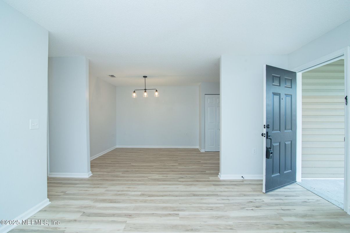 Empty room, Interior, Pendant Lights, Wood Texture Flooring