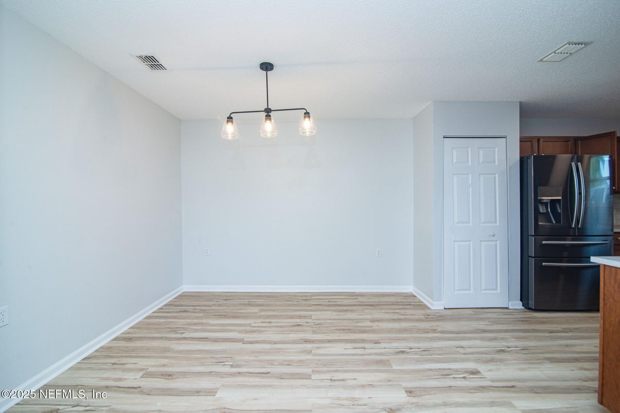 Empty room, Interior, Pendant Lights, Wood Texture Flooring