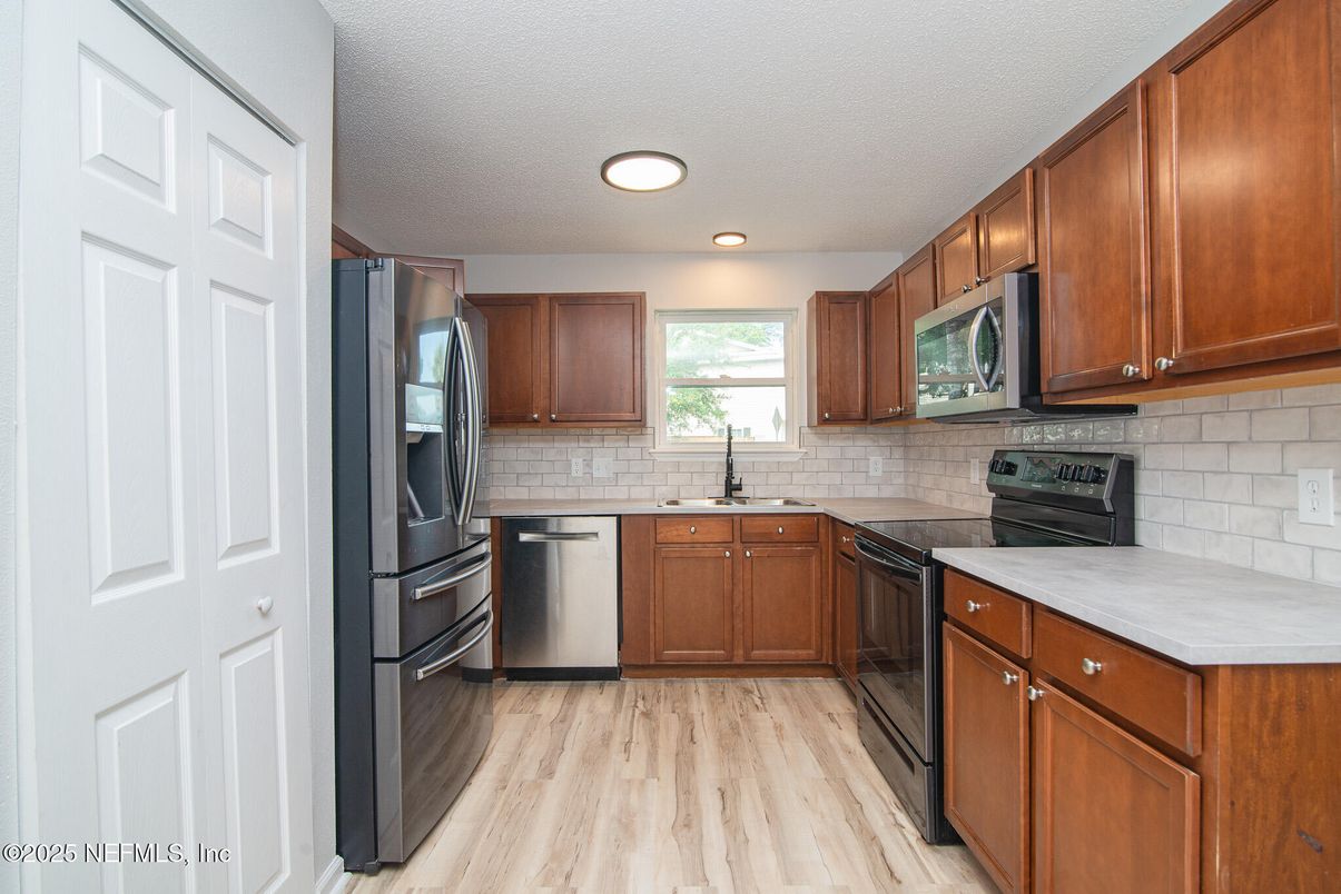 Interior, Kitchen, Recessed Lighting, Wood Texture Flooring