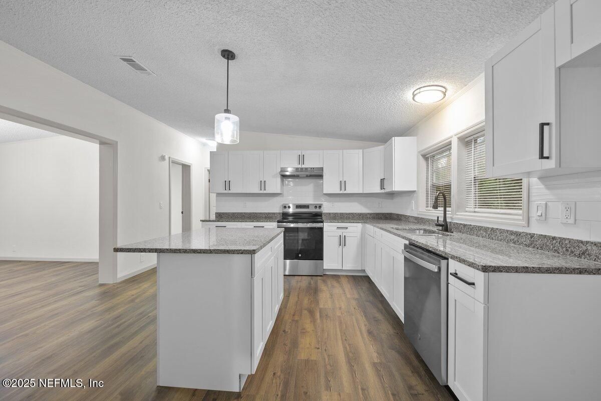Interior, Kitchen, Pendant Lights, Wood Texture Flooring