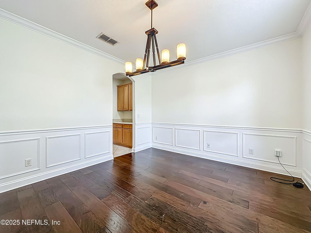 Chandelier, Empty room, Interior, Pendant Lights, Wood Texture Flooring