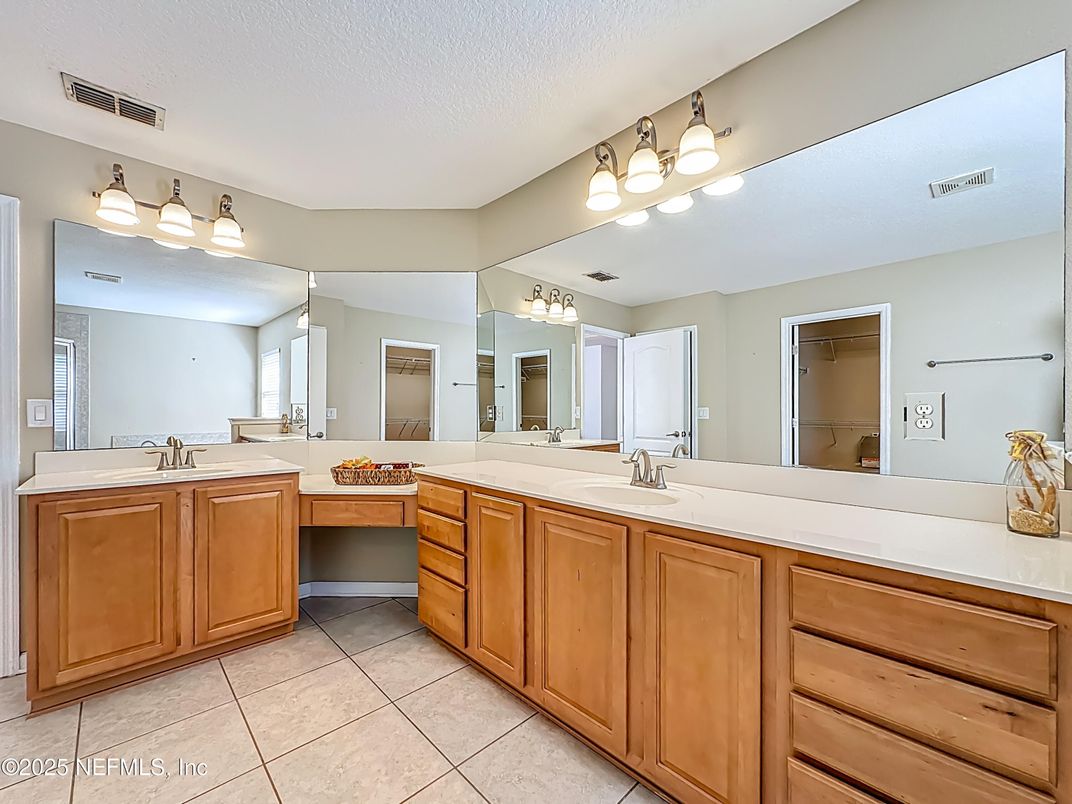 Bathroom, Dual Sink Vanities, Interior