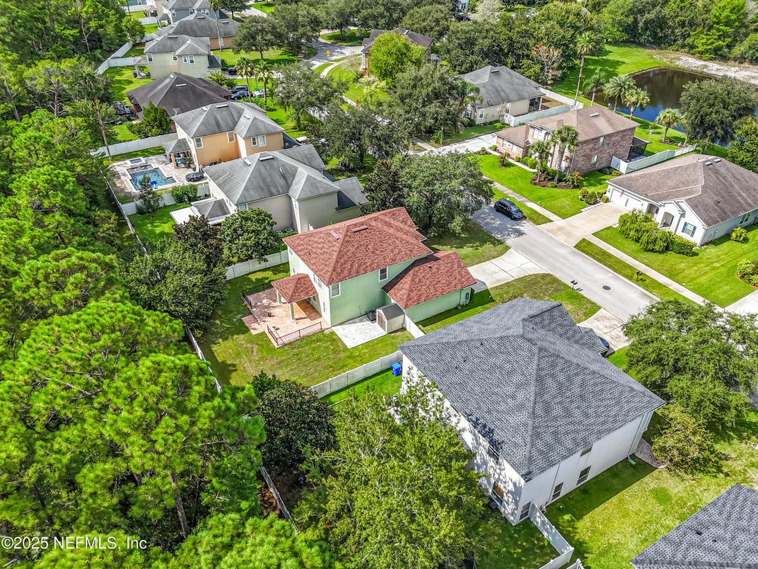 Exterior, Drone