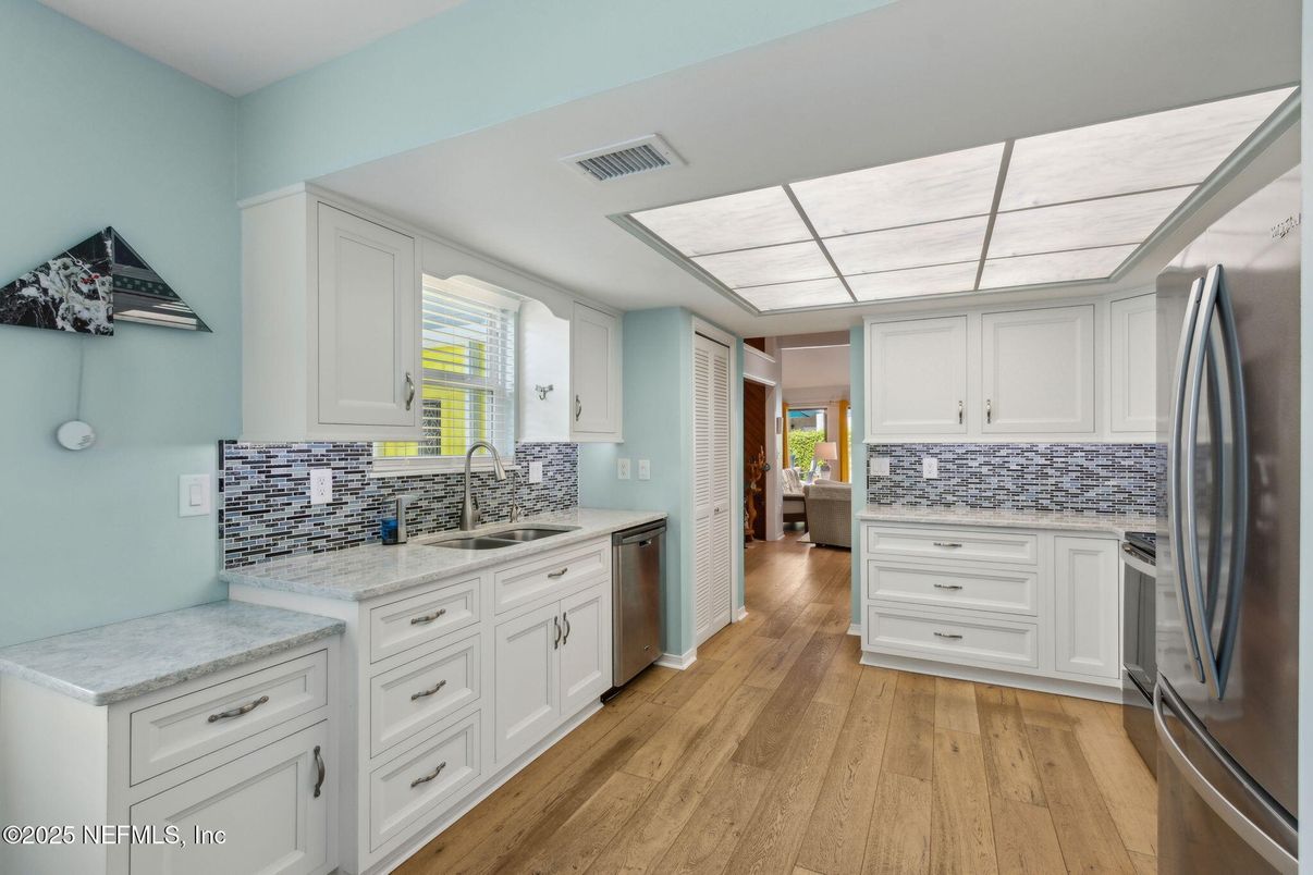 Interior, Kitchen, Stainless Steel Appliances, Wood Texture Flooring