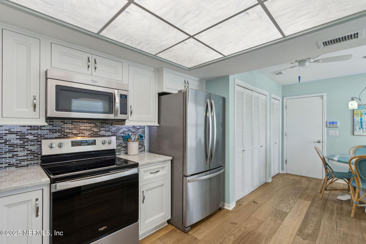 Glass Ceilings, Interior, Kitchen, Stainless Steel Appliances, Wood Texture Flooring