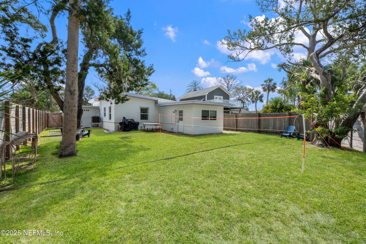 Backyard, Exterior
