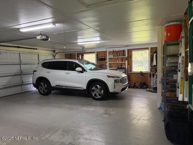 Garage, Interior