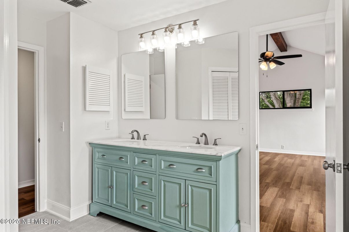 Bathroom, Dual Sink Vanities, Interior, Wood Texture Flooring